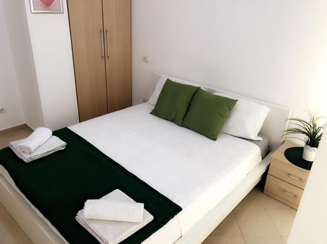 BB Moderne Apartments Sarandë Exterior foto